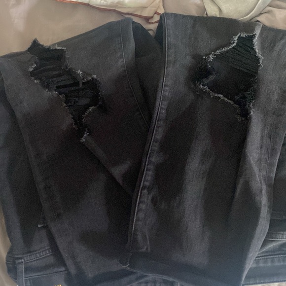 Express Mid Rise Black Ripped Rolled Hem Boyfriend Jeans - Picture 2 of 4